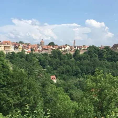 Ferienhaus Kobolzeller Schloesschen A.D.Weinsteige Rothenburg ob der Tauber Exterior photo